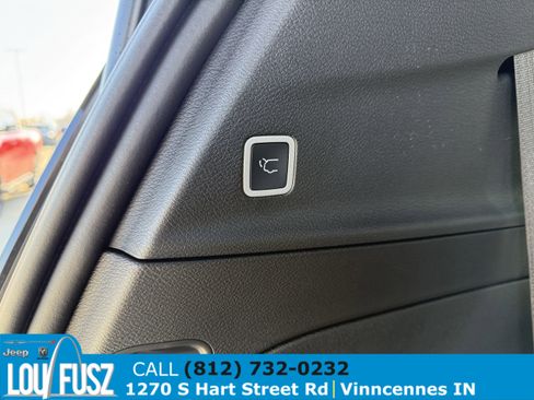 New 2026 Chrysler Pacifica Limited w/ S Appearance Package image 11