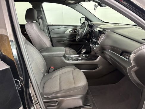 Used 2023 Chevrolet Traverse LT FWD image 21