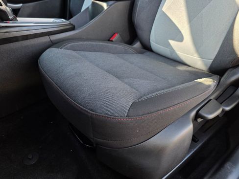 Used 2024 Chevrolet Trax RS image 22