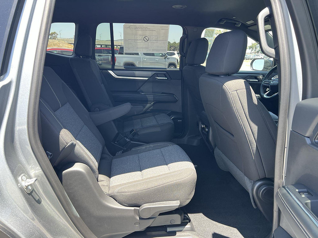 New 2026 GMC Acadia Elevation w/ Black Edition FWD image 28