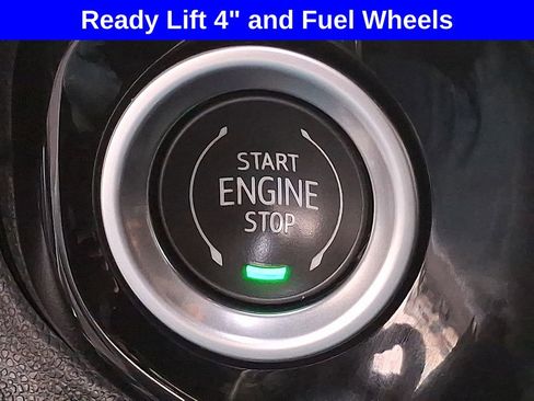 Used 2022 Chevrolet Silverado 1500 LT w/ Z71 Off-Road Package image 19