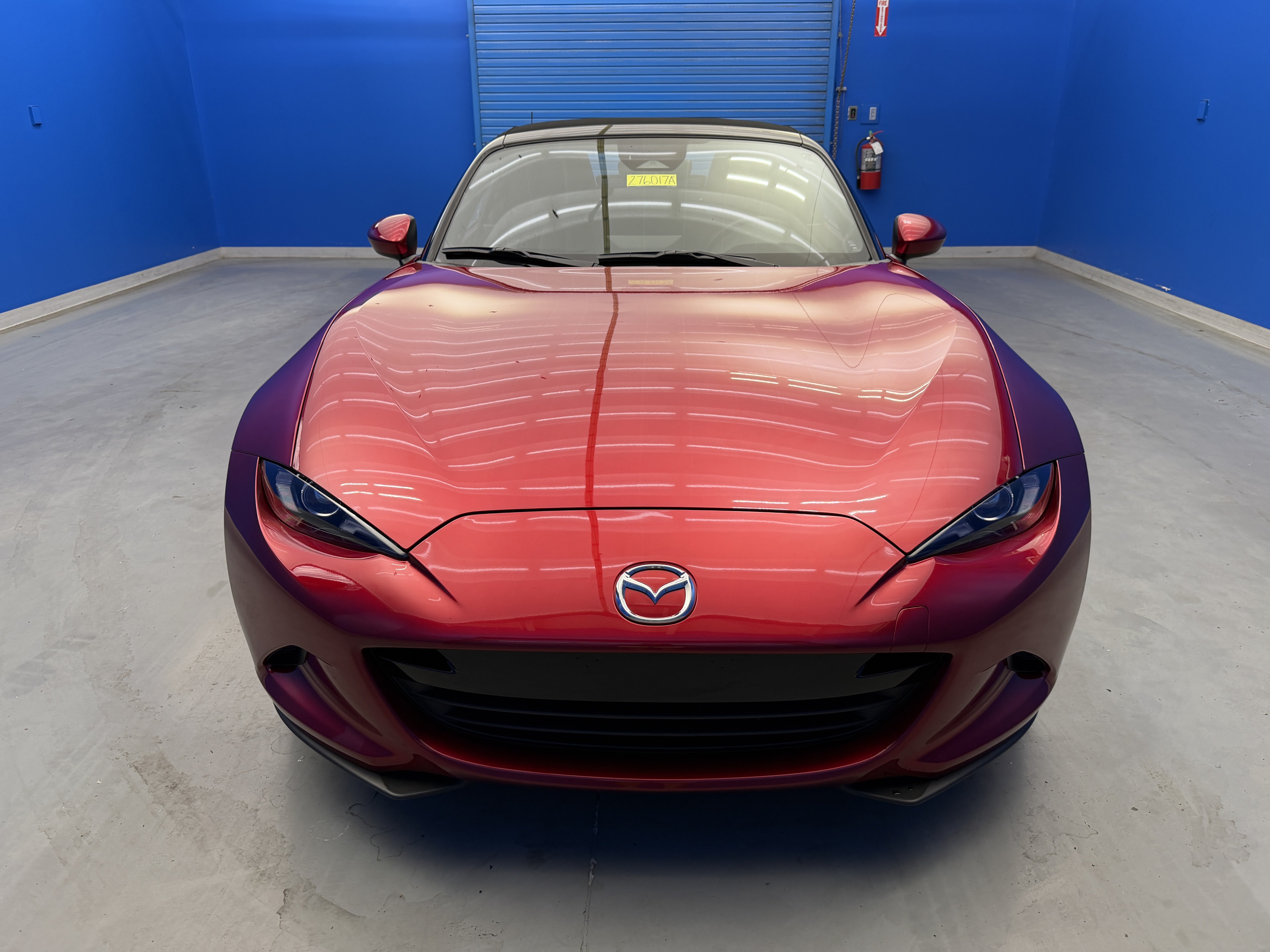 Used 2024 MAZDA MX-5 Miata Grand Touring RWD image 3