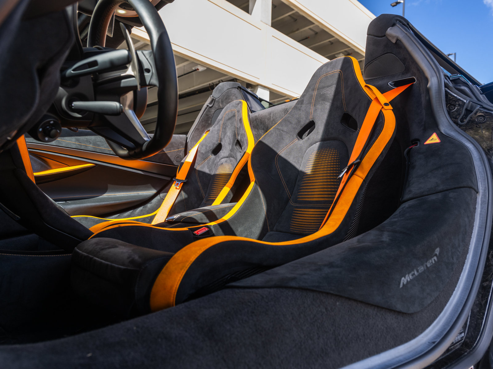 Used 2024 McLaren 750S Spider RWD image 21