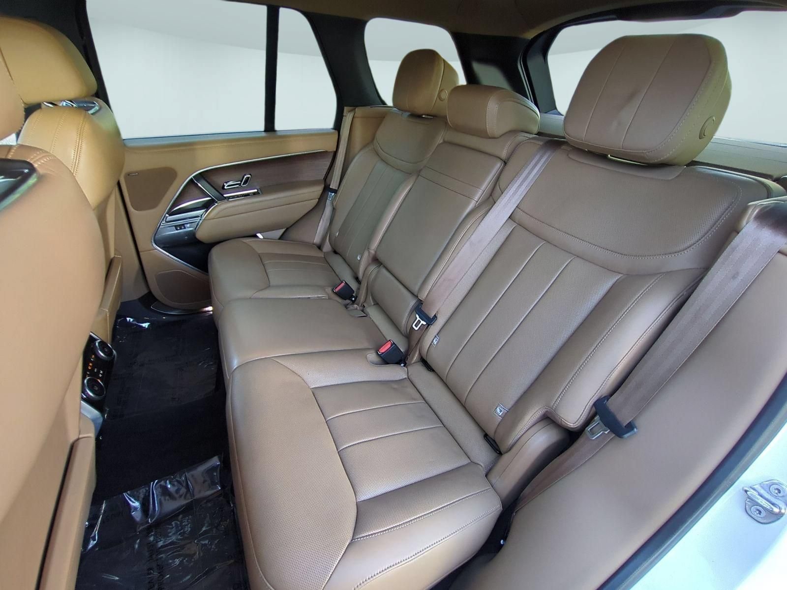 Used 2023 Land Rover Range Rover SE AWD/4WD image 25