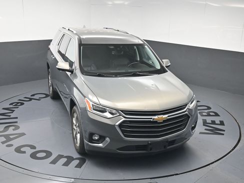 Used 2019 Chevrolet Traverse Premier w/ LPO, Floor Liner Package AWD/4WD image 31