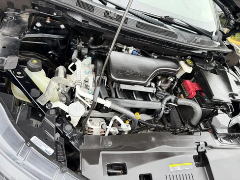 Used 2021 Nissan Rogue Sport SV AWD/4WD image 36