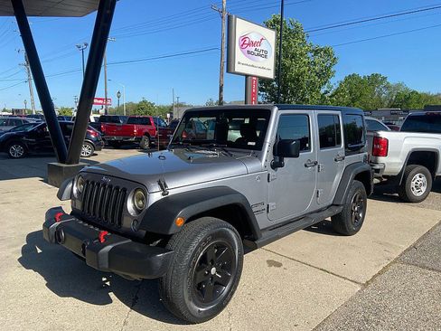 Used 2014 Jeep Wrangler Unlimited Sport w/ Quick Order Package 24S AWD/4WD image 7