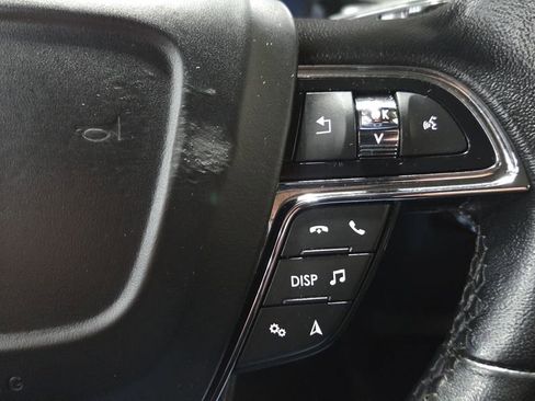 Used 2023 Lincoln Nautilus AWD image 14