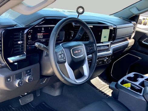 Used 2025 GMC Sierra 1500 Elevation RWD image 17