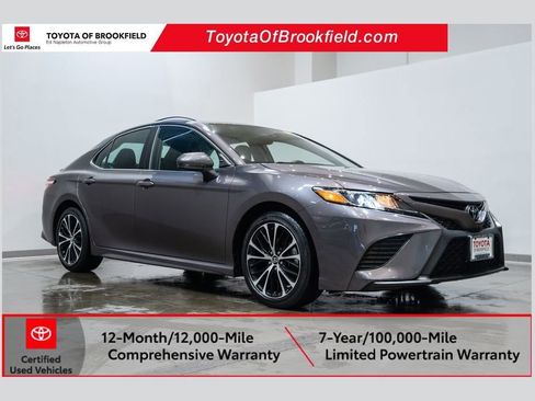 Certified 2020 Toyota Camry SE image 1