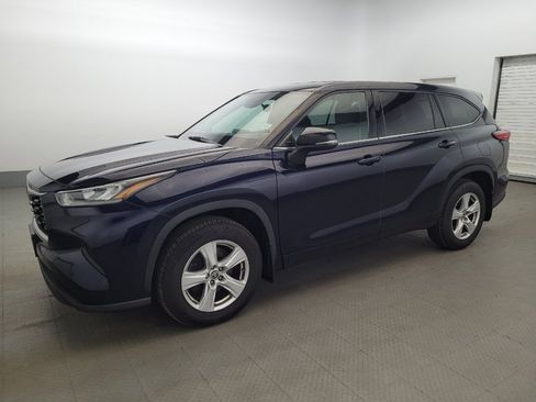 Used 2020 Toyota Highlander L AWD/4WD image 2