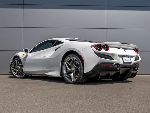 Certified 2022 Ferrari F8 Tributo RWD image 9