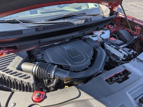 Used 2025 GMC Acadia Denali w/ LPO, Floor Liner Package image 27