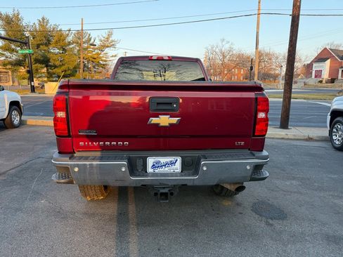 Used 2017 Chevrolet Silverado 2500 LTZ w/ Vortec Plus Package image 8