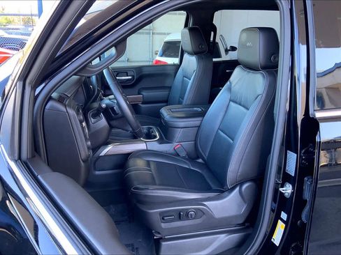 Used 2019 Chevrolet Silverado 1500 High Country w/ High Country Premium Package image 16