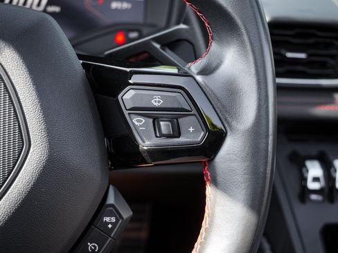 Used 2020 Lamborghini Huracan EVO AWD/4WD image 18