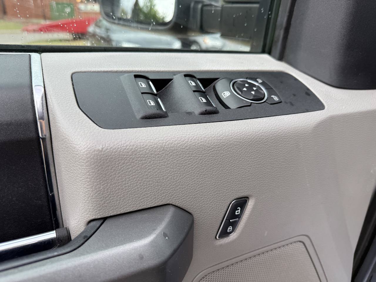 Used 2017 Ford F250 XLT w/ FX4 Off-Road Package AWD/4WD image 13