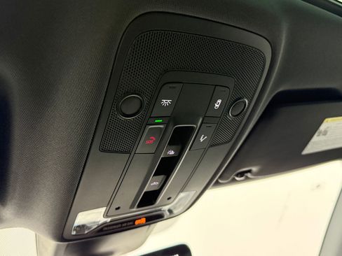 New 2025 Audi Q3 2.0T Premium image 29