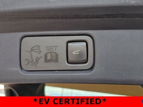 Certified 2021 Ford Mustang Mach-E GT image 19