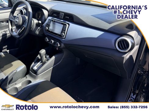 Used 2024 Nissan Versa SV FWD image 7
