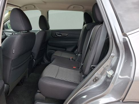 Used 2019 Nissan Rogue SV w/ Premium Package AWD/4WD image 10