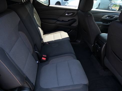 Used 2018 Chevrolet Traverse LS FWD image 23