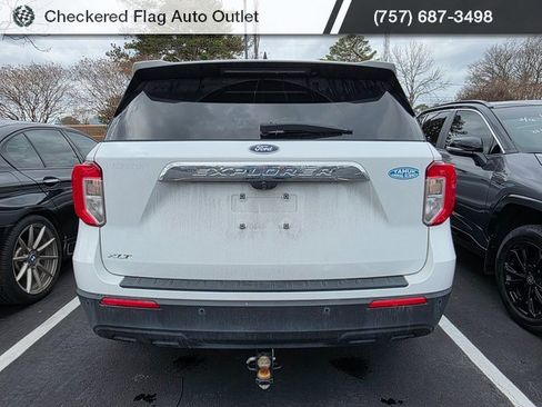 Used 2021 Ford Explorer XLT image 5