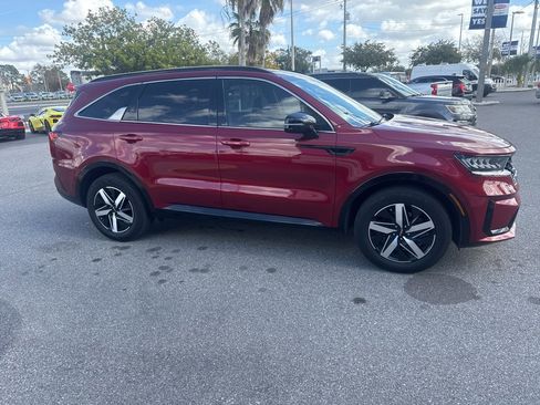 Used 2022 Kia Sorento S image 4