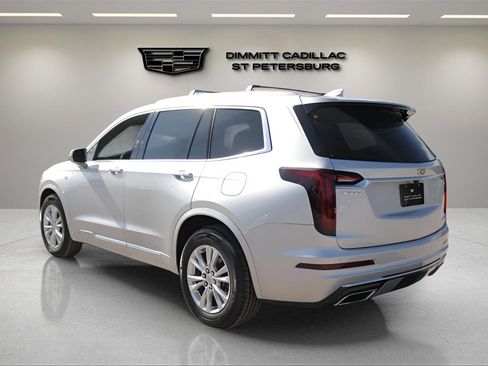 Used 2020 Cadillac XT6 Premium Luxury image 3