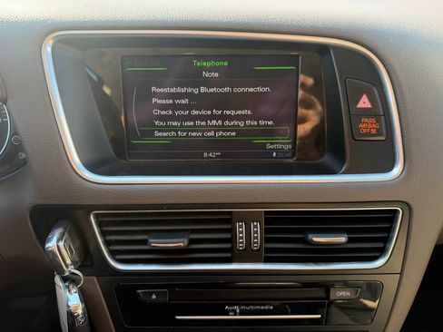 Used 2017 Audi Q5 2.0T Premium Plus w/ Technology Package AWD/4WD image 18