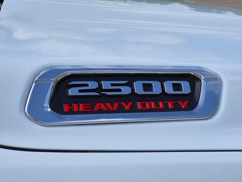 Used 2024 RAM 2500 Big Horn AWD/4WD image 9