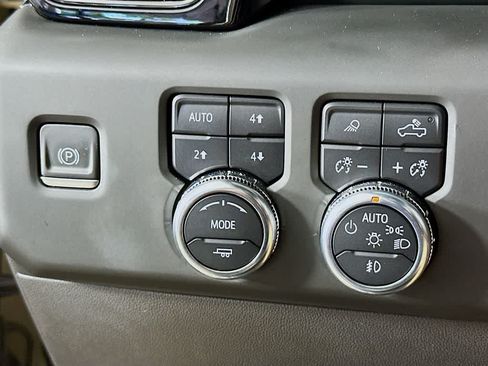 Used 2022 GMC Sierra 1500 AT4X AWD/4WD image 27