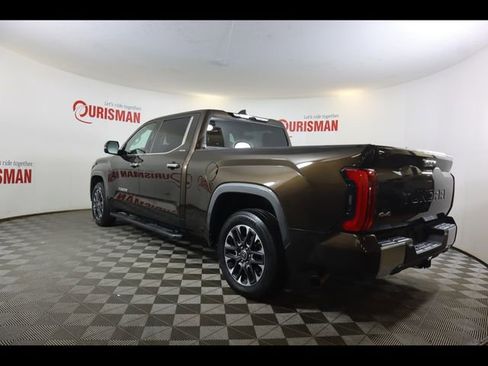 Used 2022 Toyota Tundra Limited w/ Power Package image 4