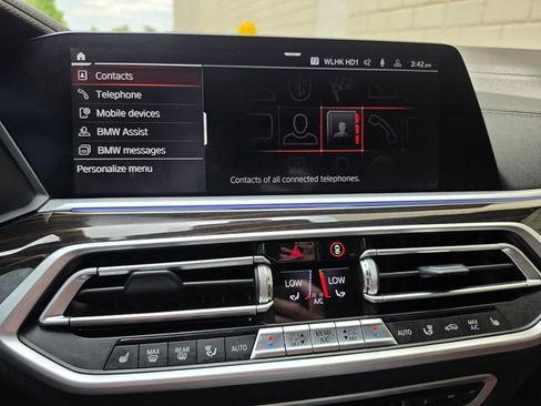 Used 2021 BMW X7 xDrive40i w/ M Sport Package AWD/4WD image 52