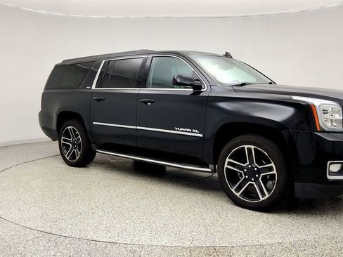 Used 2016 GMC Yukon XL SLT w/ Open Road Package AWD/4WD image 3