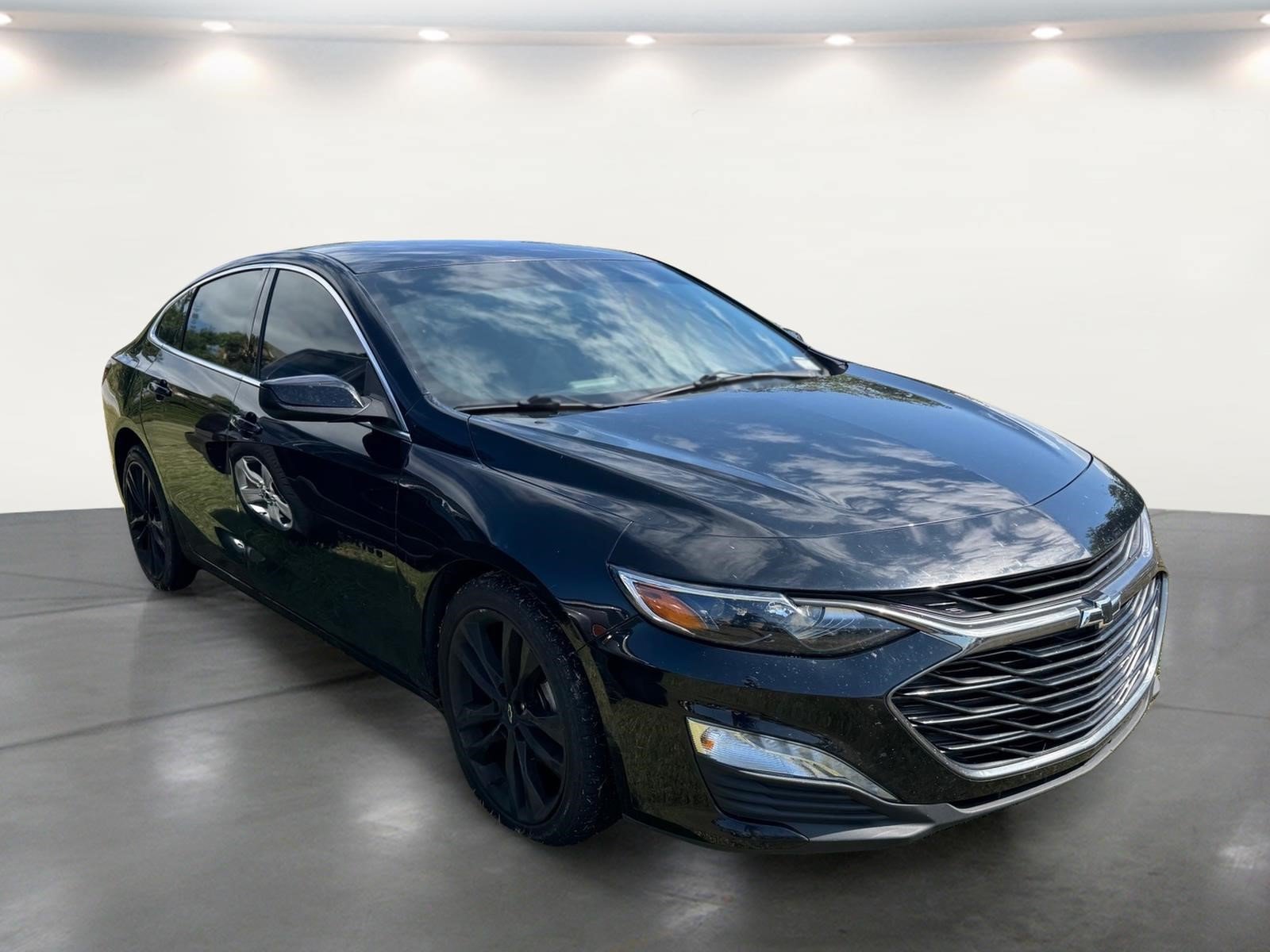 Used 2021 Chevrolet Malibu LT w/ Midnight Edition FWD image 9