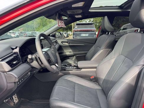 Used 2025 Toyota Camry XSE FWD image 16