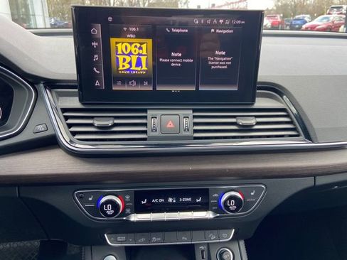 Used 2021 Audi Q5 e Premium Plus w/ Premium Plus Package AWD/4WD image 21