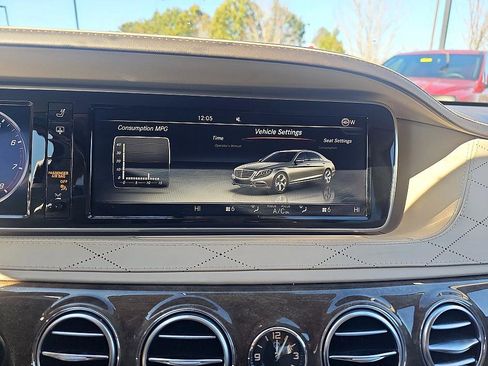 Used 2015 Mercedes-Benz S 550 4MATIC Sedan image 27