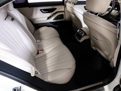Used 2023 Mercedes-Benz S 500 S 500 image 37
