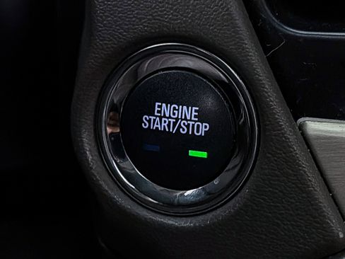 Used 2016 GMC Yukon Denali w/ Open Road Package image 24