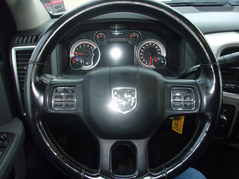 Used 2015 RAM 3500 Big Horn AWD/4WD image 10