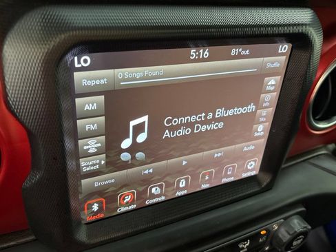 Used 2021 Jeep Wrangler Unlimited Rubicon AWD/4WD image 37