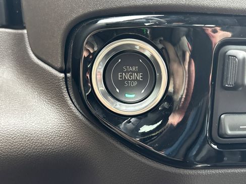 New 2026 GMC Sierra 1500 SLT w/ SLT Premium Plus Package image 19