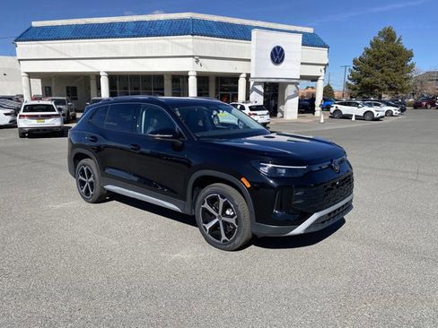 New 2026 Volkswagen Tiguan SE AWD/4WD image 40