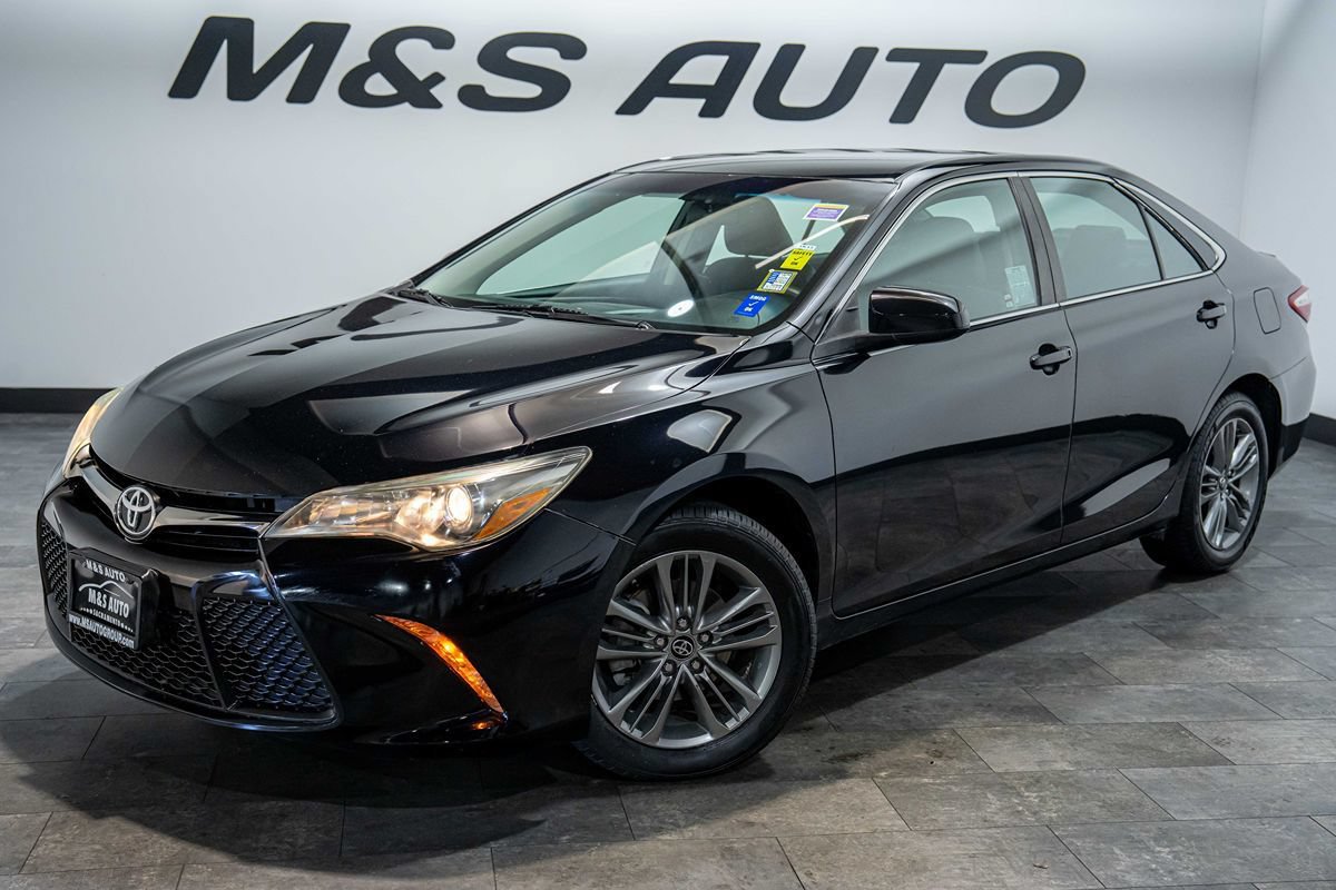Used 2017 Toyota Camry SE FWD image 11