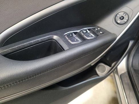 Used 2018 Hyundai Santa Fe Sport w/ Cargo Package FWD image 27
