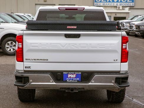 Used 2019 Chevrolet Silverado 1500 LT w/ Convenience Package AWD/4WD image 6