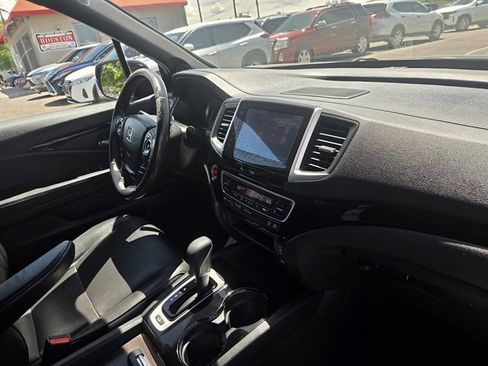 Used 2018 Honda Ridgeline Black Edition image 6