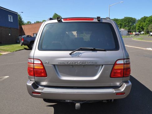 Used 2001 Toyota Land Cruiser image 9